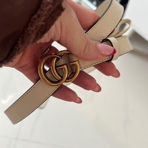 White thin Gucci belt
